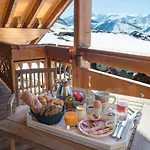 Au Chamois D'or By Les Etincelles 5*