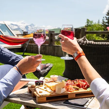 Au Chamois D'or By Les Etincelles Hotel