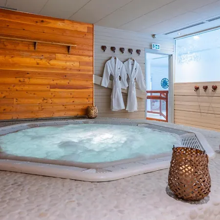 Au Chamois D'or By Les Etincelles Hotel 5*